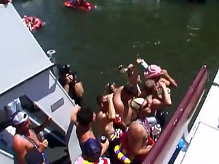 PartyCove Κλασικό Διασκέδαση